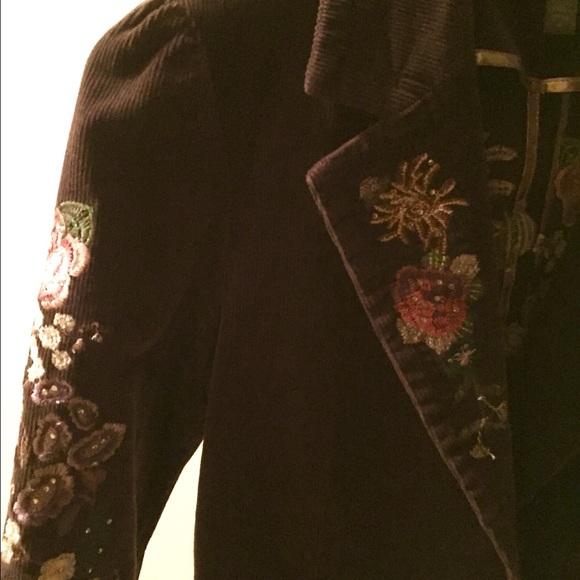 Jacket - Picture 2 of 4