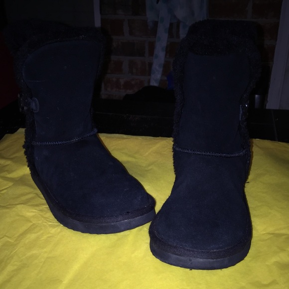 Super cute American Eagle boots