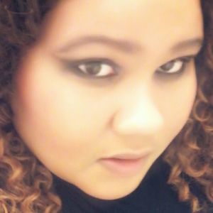 Meet your Posher, Cynthia