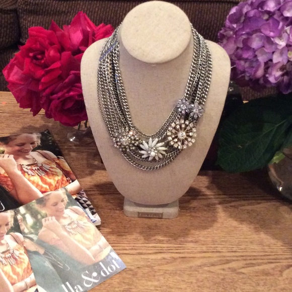 Stella & Dot Statement Necklace