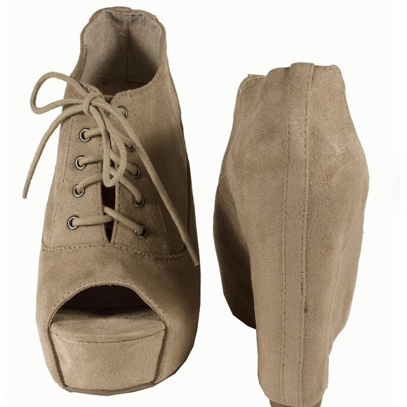 Light Tan Suede Booties