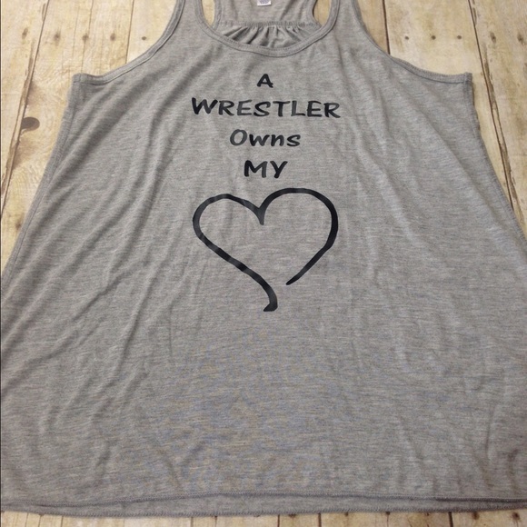 Flowy tank top A wrestler owns my heart. Large - Picture 1 of 3