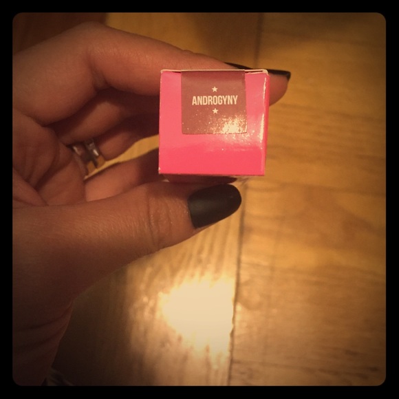 BNIB Jefree Star : Androgyny