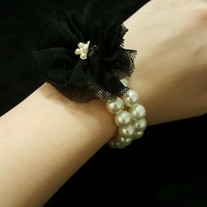 Floral bracelet