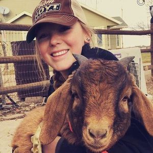 Meet your Posher, Brooke