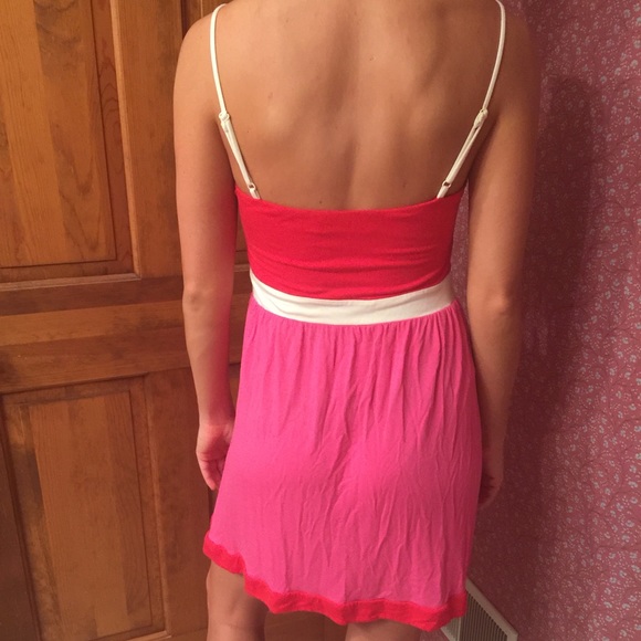 Mini dress ❤️💗 - Picture 2 of 2
