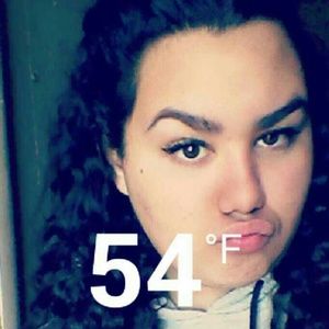 Meet your Posher, Esmeralda