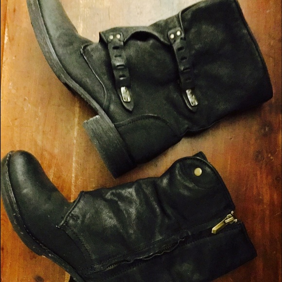 Sam Edelman Ridge Latch Strap Boot - Picture 3 of 4