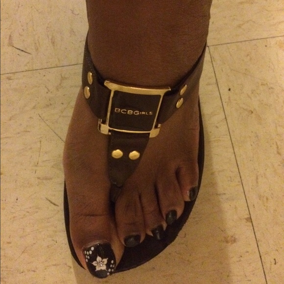 BCBG Wedges👠💄💋 - Picture 2 of 4