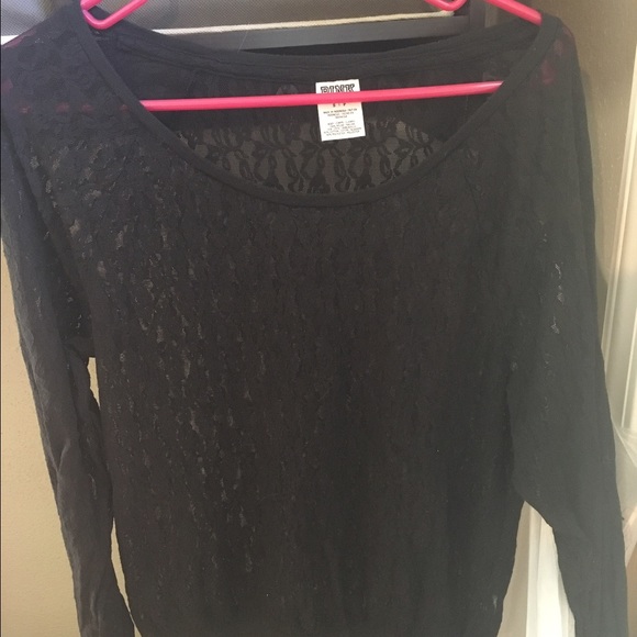 Victoria's Secret size small lacy long sleeved top - Picture 1 of 1
