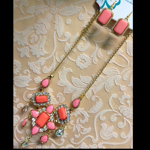 Orange and pink gold necklace - Picture 2 of 3