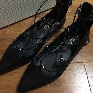 TOPSHOP: 'Fancy' Pointy Toe Ghillie Flat