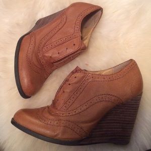 Steve Madden Leather Oxford Wedges