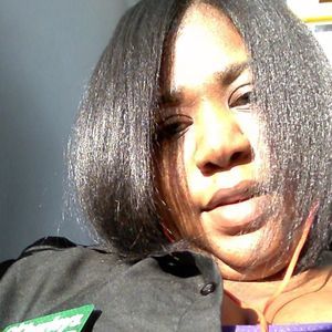 Meet your Posher, Cassandra