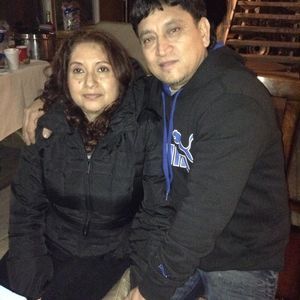 Meet your Posher, Yoli