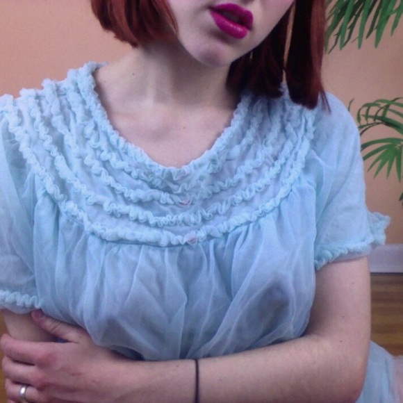 🚫Sold🚫Vintage Seafoam lingerie nightgown M/L - Picture 3 of 4