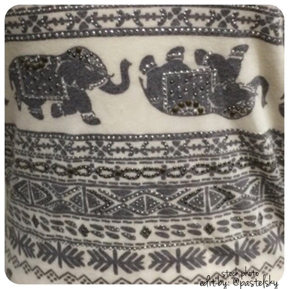 🆕 APRIL SPIRIT jeweled elephant tank - Picture 4 of 5