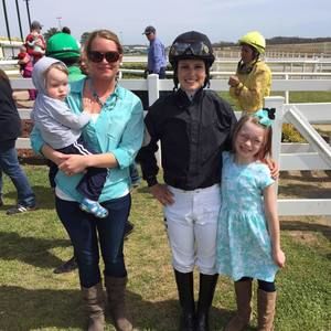 Meet your Posher, Eleshia