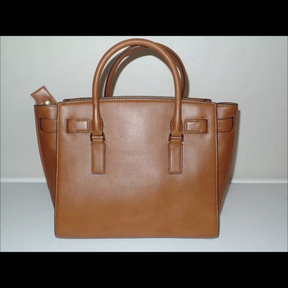 🌺SOLD🌺 Michel Kors Large Hamilton Traveler - Picture 3 of 3