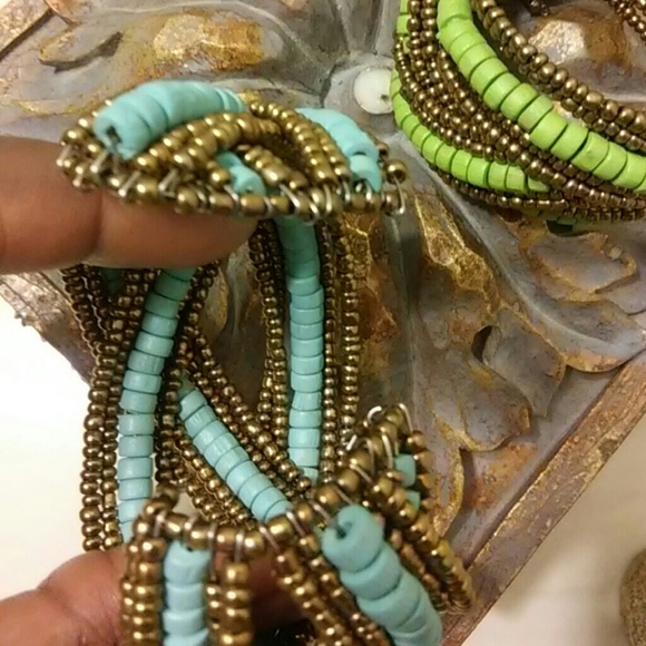 Bracelets - Picture 2 of 4