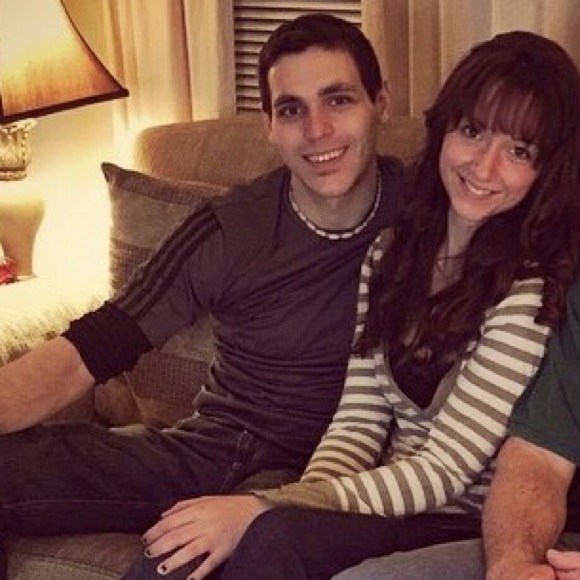 Meet your Posh Ambassador, Jenn Love - Picture 2 of 8