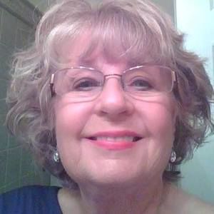 Meet your Posher, Roxanne