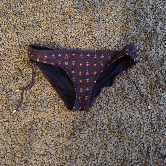 Bathing suit bottoms from Cremiuex ☀️
