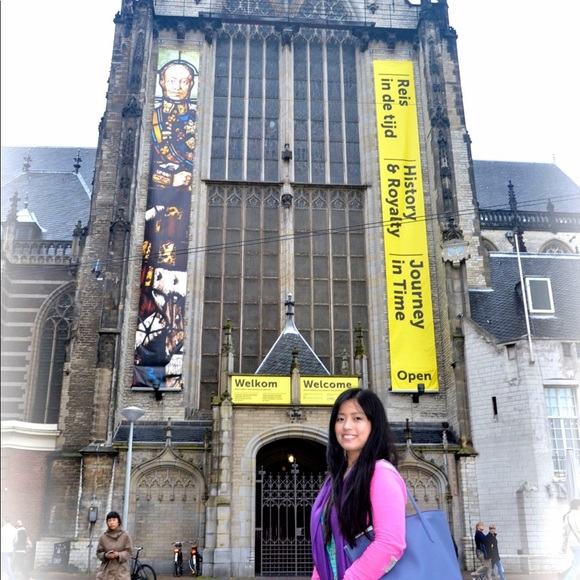 Meet your Posher! :-) - Picture 16 of 17