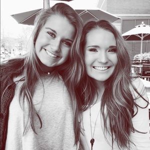 Meet your Posher, Phoebe