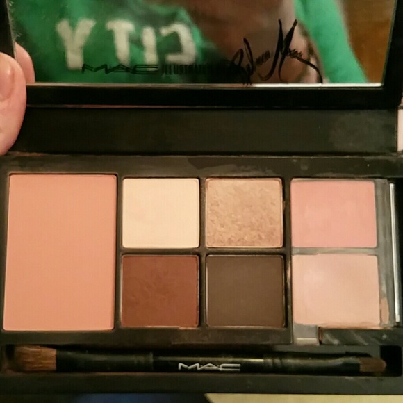 SOLD! MAC face kit by Rebecca Moses in Brown