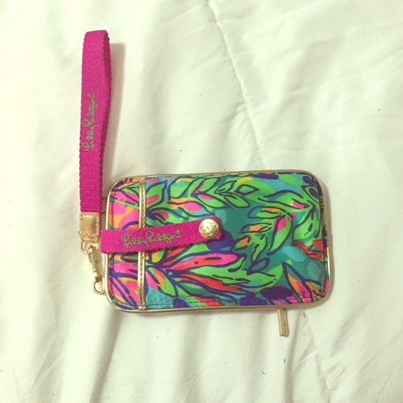 Lilly wristlet