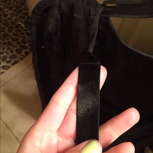 Wear to ribbon tie