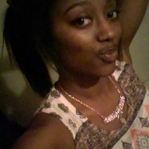 Meet your Posher, Latoya