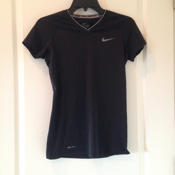 (Last Chance) Nike Dri Fit Top