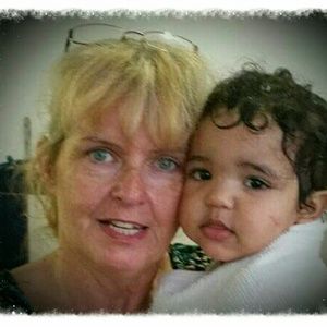 Meet your Posher, Sharon