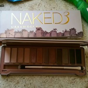 Naked pallette 3