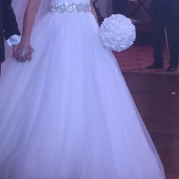 👰🏻Bridal Gown For Sale! ❗️Reduced Price ❗️ - Picture 6 of 7