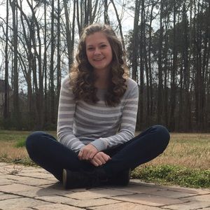 Meet your Posher, Kayla