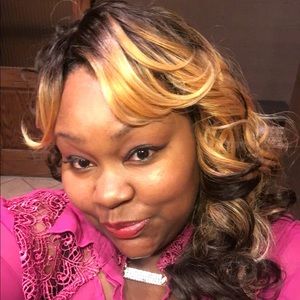 Meet your Posher, Latoya