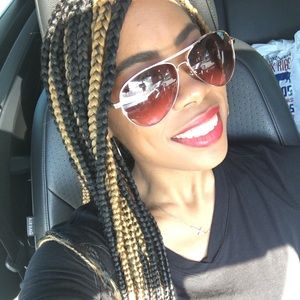 Meet your Posher, Sade'