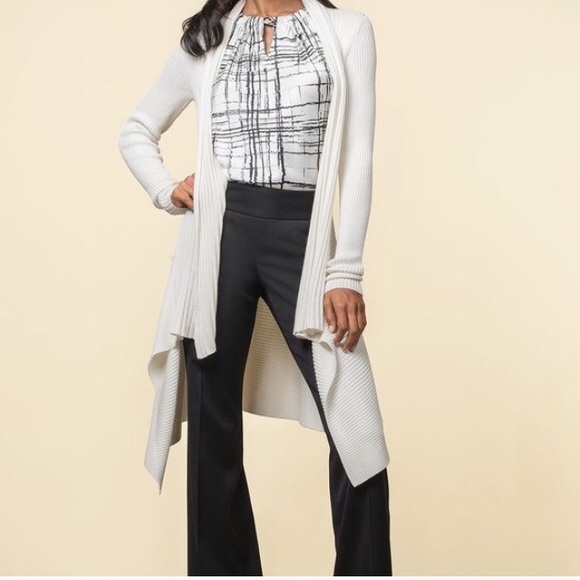 The Limited Scandal Collection Sweater- cream-xs