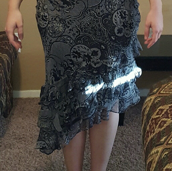 Chic Grey Dress - Picture 4 of 4