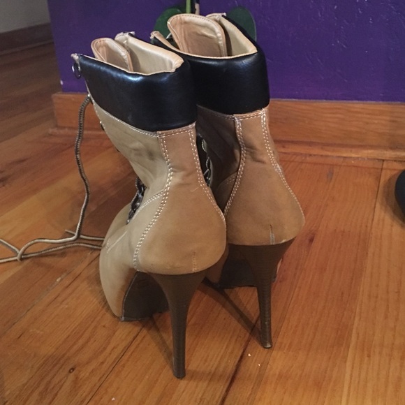 Bucco Platform Tan Boots - Picture 3 of 3