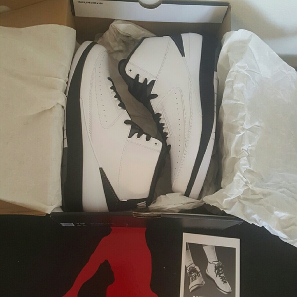 Jordan Retro 2 - Picture 2 of 3