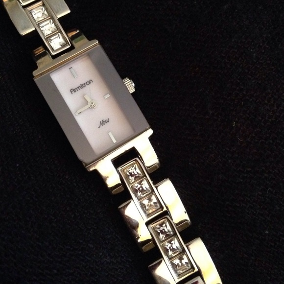 Watch - Picture 2 of 3