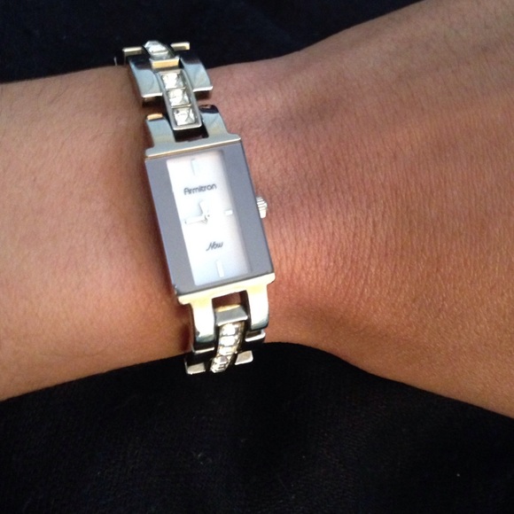 Watch - Picture 3 of 3