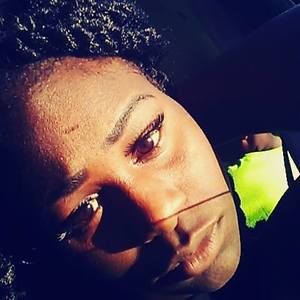 Meet your Posher, Tia