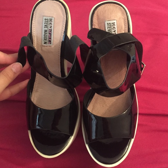 Iggy Azalea's Steve Madden platform heels! - Picture 3 of 4