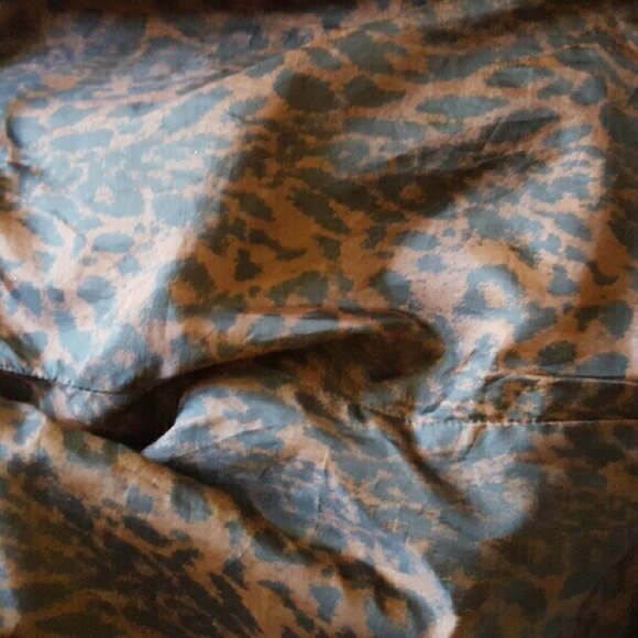 Leather Jacket 💋 - Picture 3 of 4