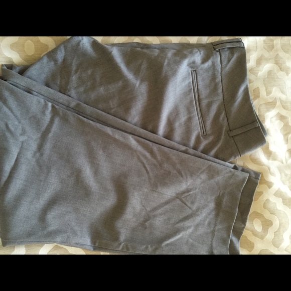 NY & Company cropped grey slacks SZ 10